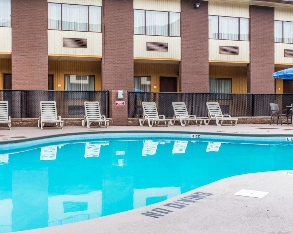 Quality Suites Hickory South Esterno foto
