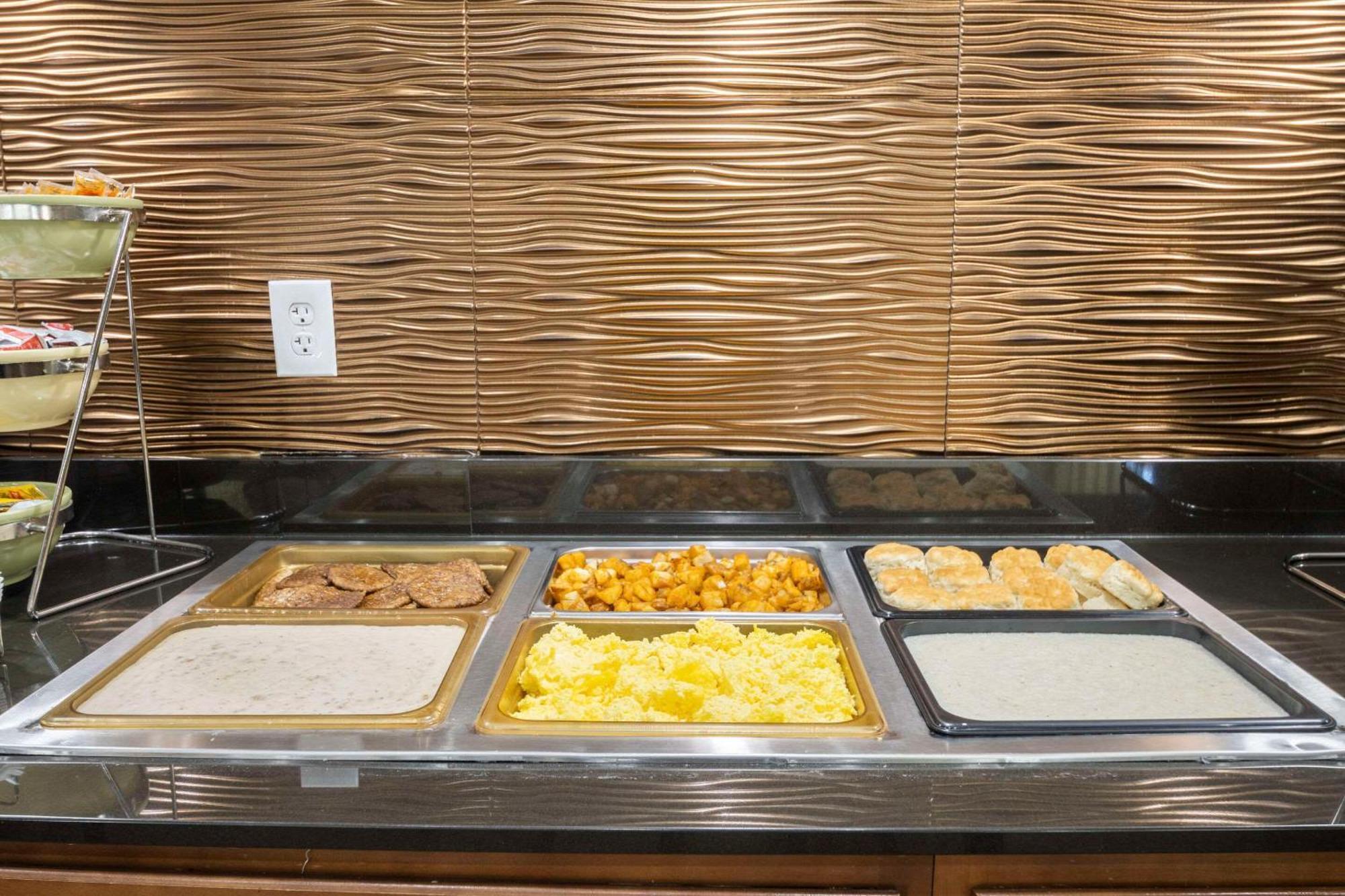 Quality Suites Hickory South Esterno foto