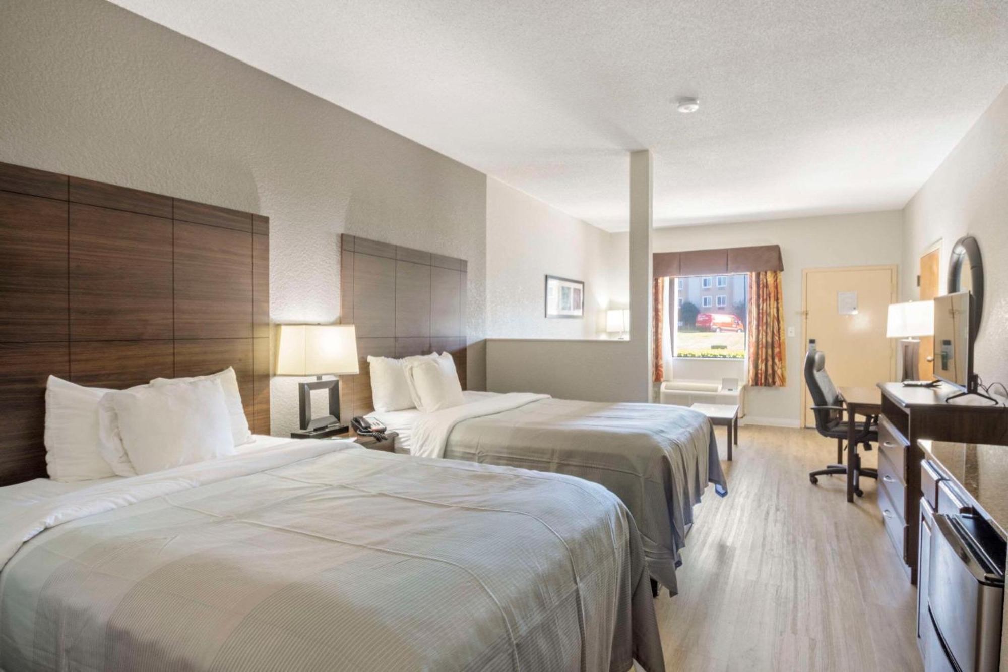 Quality Suites Hickory South Esterno foto