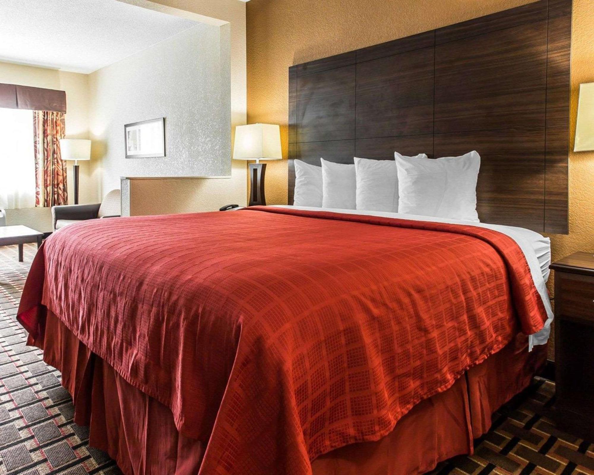 Quality Suites Hickory South Esterno foto
