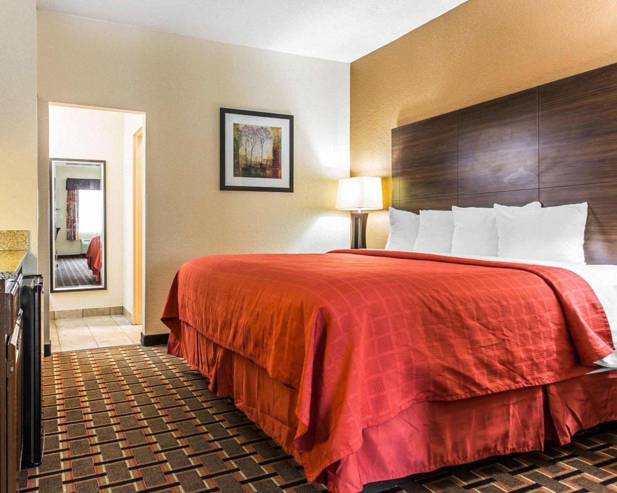 Quality Suites Hickory South Esterno foto