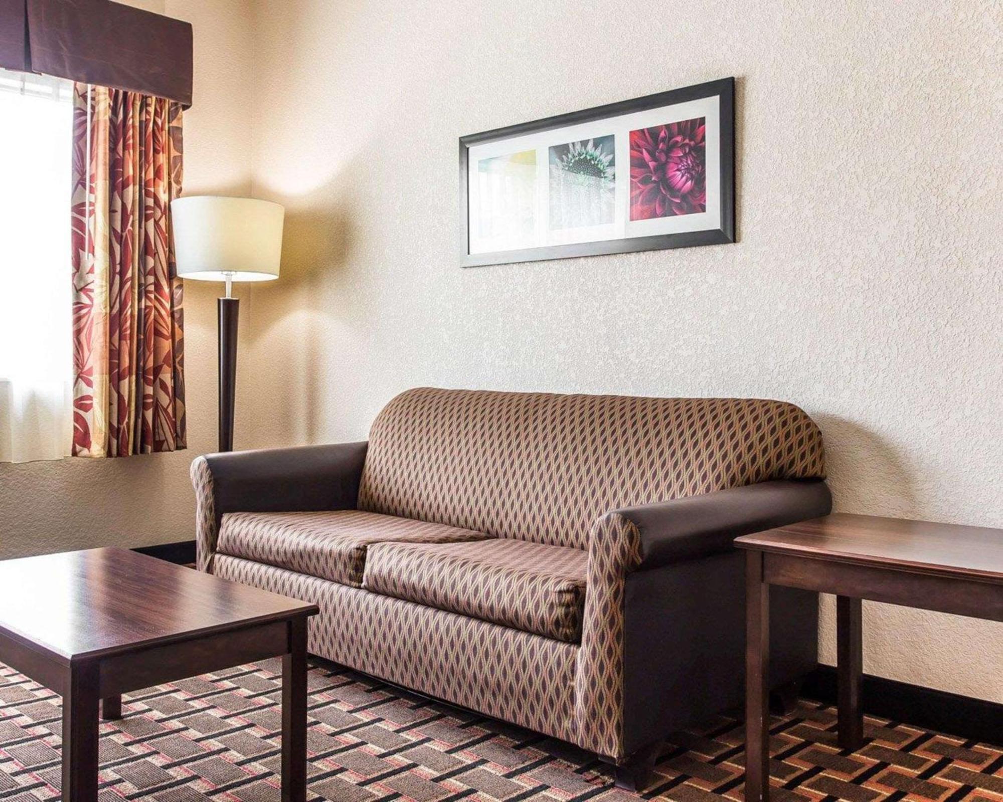 Quality Suites Hickory South Esterno foto