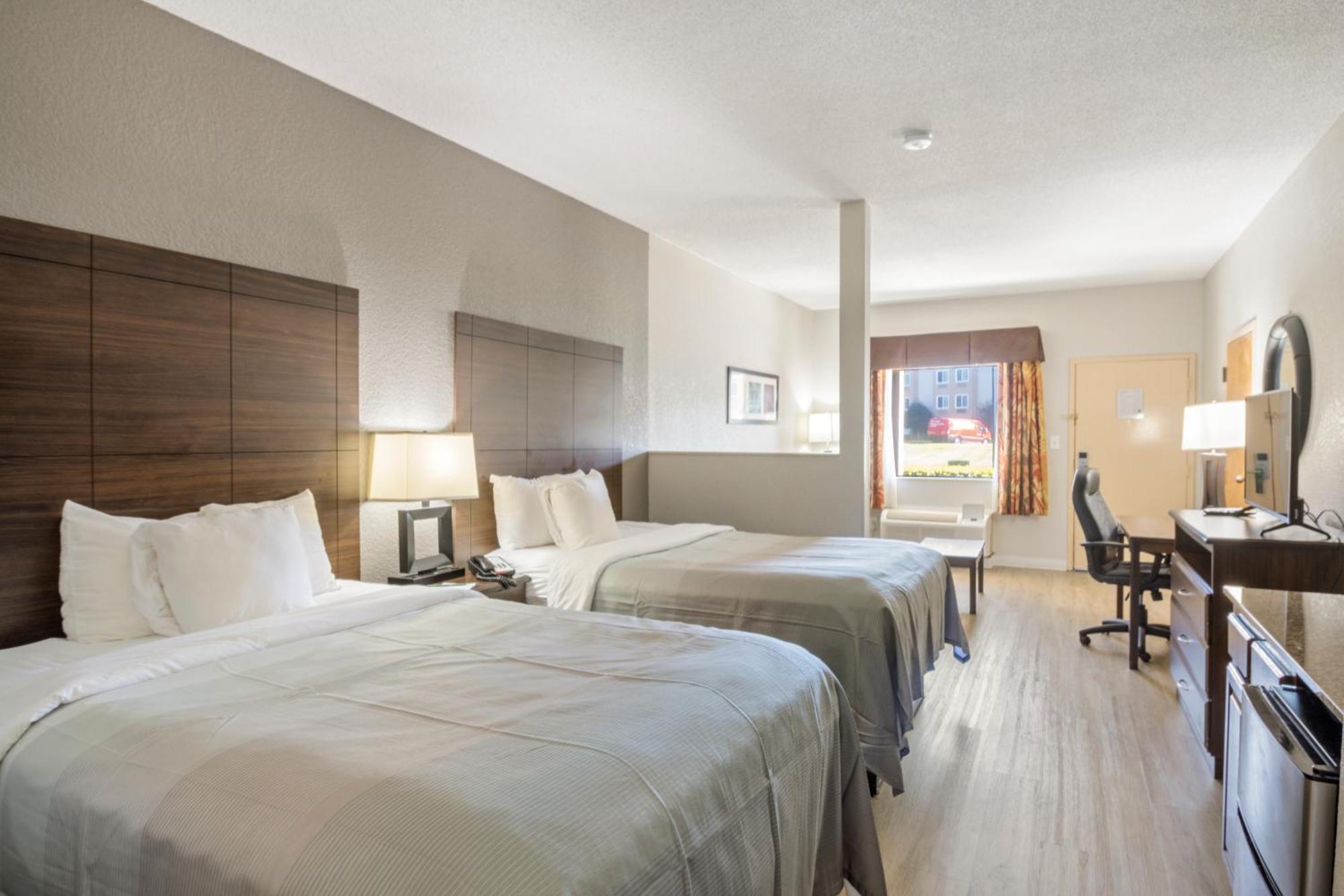 Quality Suites Hickory South Esterno foto