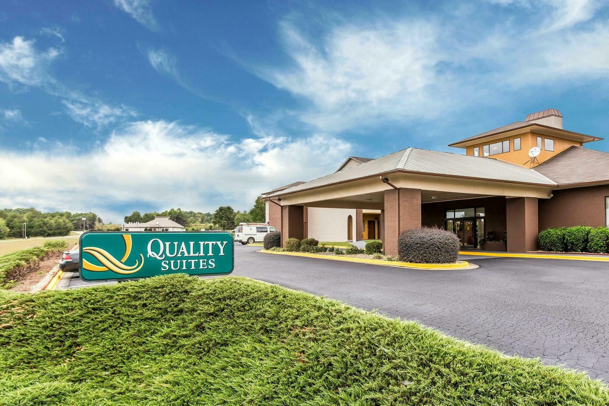 Quality Suites Hickory South Esterno foto