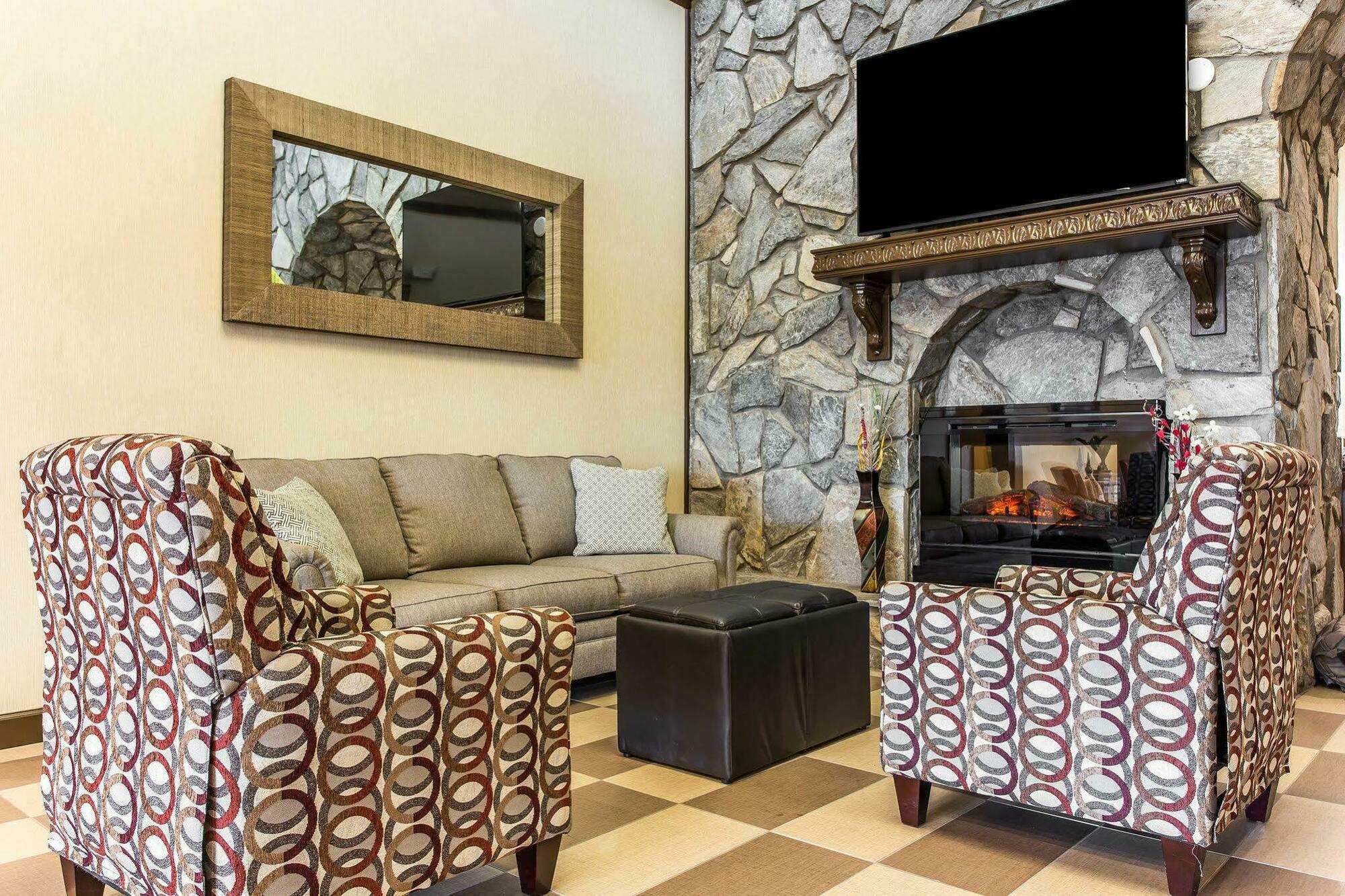 Quality Suites Hickory South Esterno foto